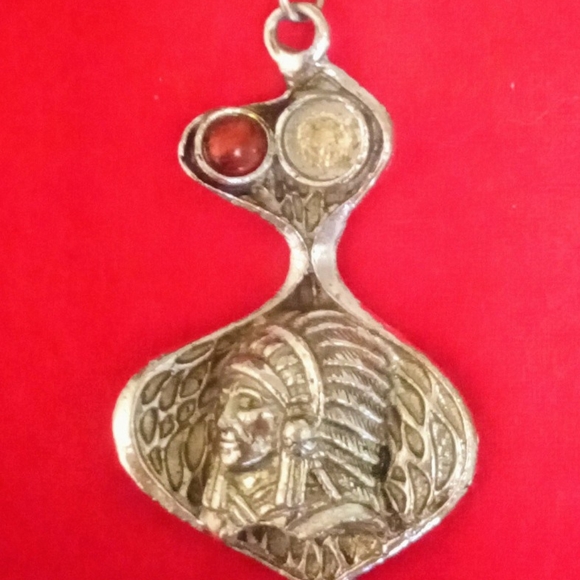 Necklace - Picture 3 of 3